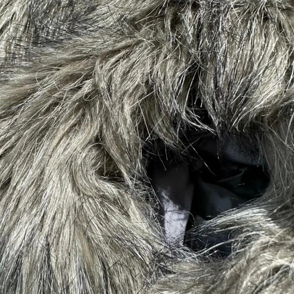 Opening Ceremony x Where the Wild Things Are Gray Long Hair Fur Size XS NWT - Picture 3 of 4
